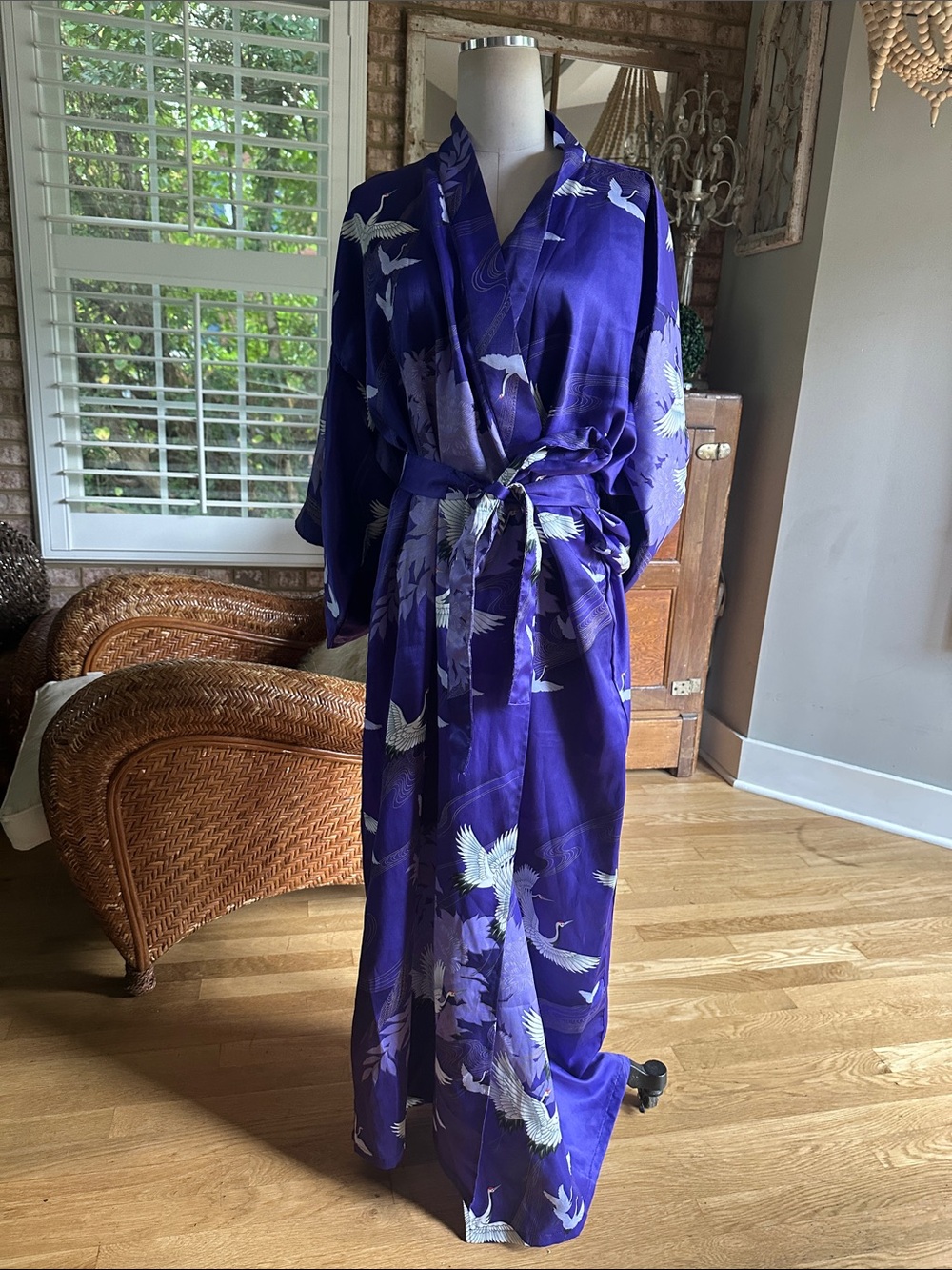 MADE IN JAPAN PURPLE ROBE WITH BELT WHITE BIRD CRANE ONE SIZE EXCELLENT